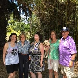 Meet your Posher, Elaine